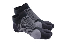 Load image into Gallery viewer, OS1st BR4 Bunion Relief Socks